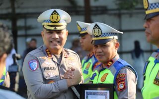 Polres Maros Raih Penghargaan Satpas dengan Capaian PNBP Tertinggi se-Polda Sulsel