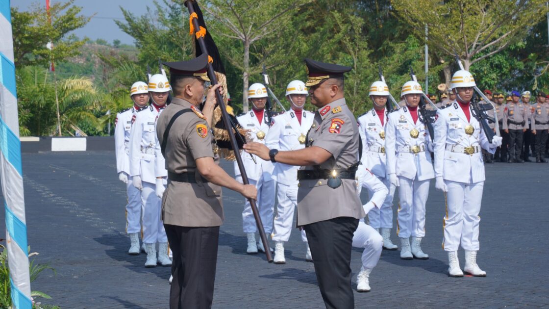 Estafet Pataka Siamasei, Jaminan Kesinambungan Pelayanan Publik Polda Sulbar di Era Irjen Pol Totok Suharyanto