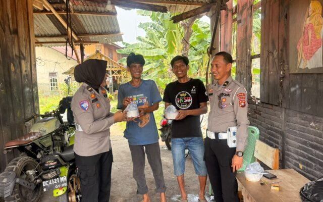 Peduli dan Memupuk Kebersamaan, Ditlantas Polda Sulbar Sambangi Pesantren Campaloga