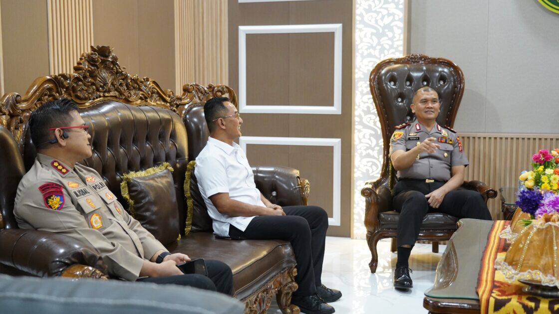 Kapolda Sulbar dan Pengadilan Tinggi Sulbar Komitmen Tingkatkan Penegakan Hukum